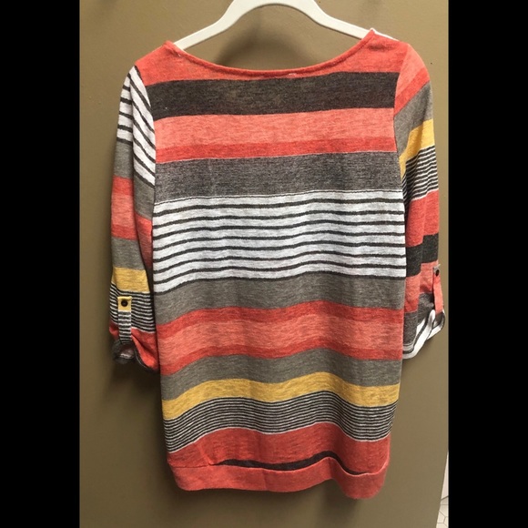 Evera Multicolored Sweater. - Picture 2 of 2